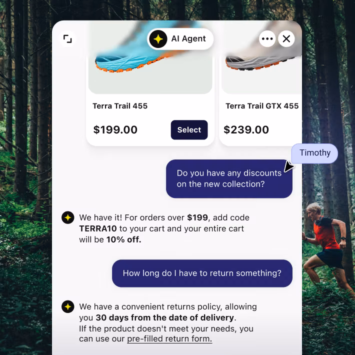 AI Agent offering a discount code and answering a returns question in the same conversation