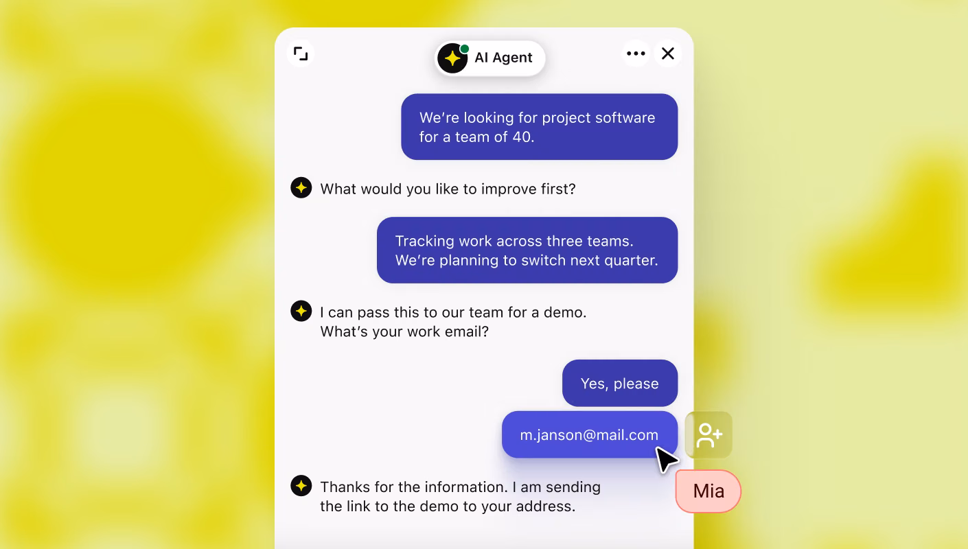 AI Agent chat qualifying a visitor and creating a HubSpot contact