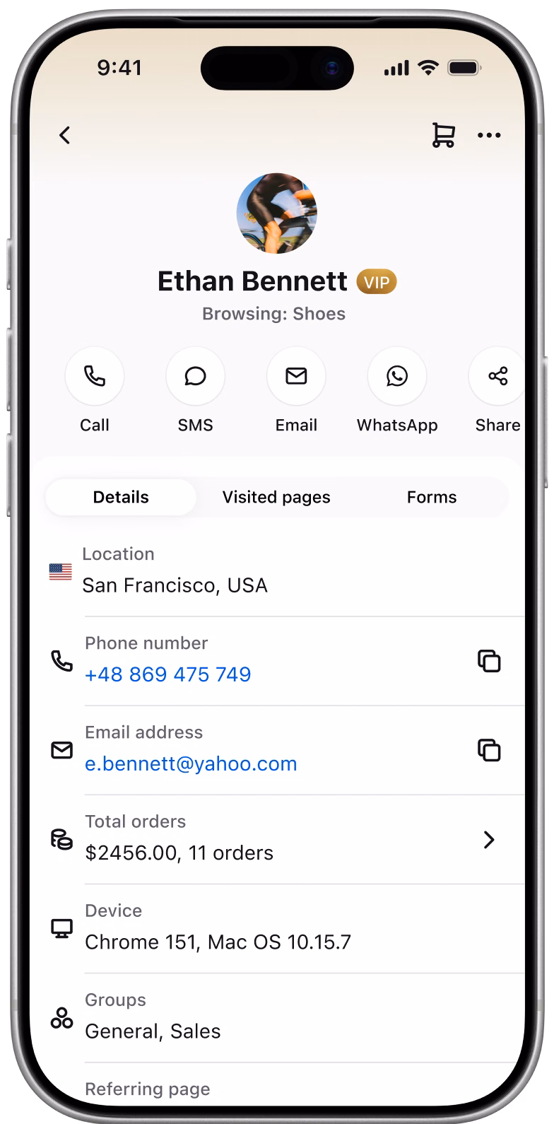 Mobile app screen displaying a customer profile with contact details, location, and order history.